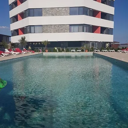Unique Luxury - Octogon Apartment *